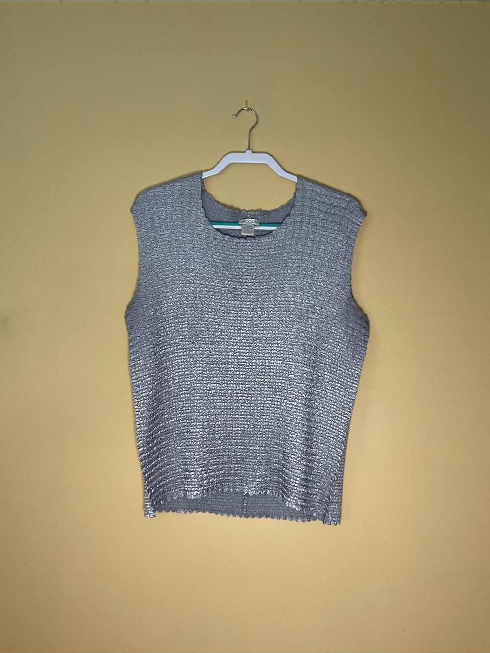 NICOLA Sleeveless Metallic Knit Tank - Silver